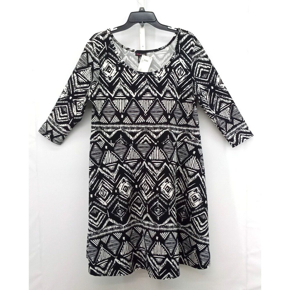 Ultra Flirt Dress Women Medium Black White Aztec Geometric 3/4 Sleeve Scoop Neck